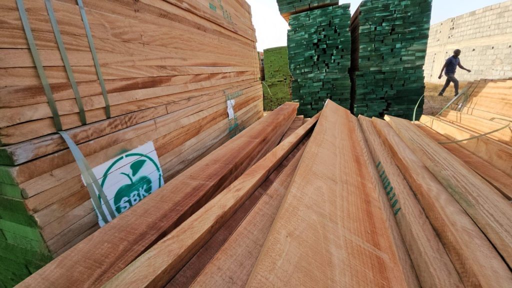 whatsapp image 2025 12 06 at 10.38.03 da58b020